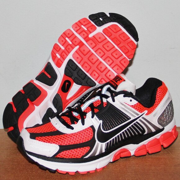 Nike Air Zoom Vomero 5 SE Running Shoes Men\'s 6 Women\'s 7.5 Bright Crimson main image 6